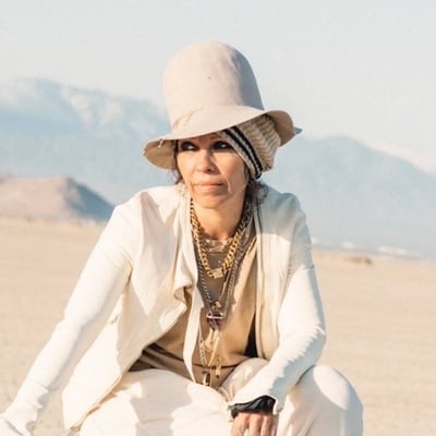 Linda Perry