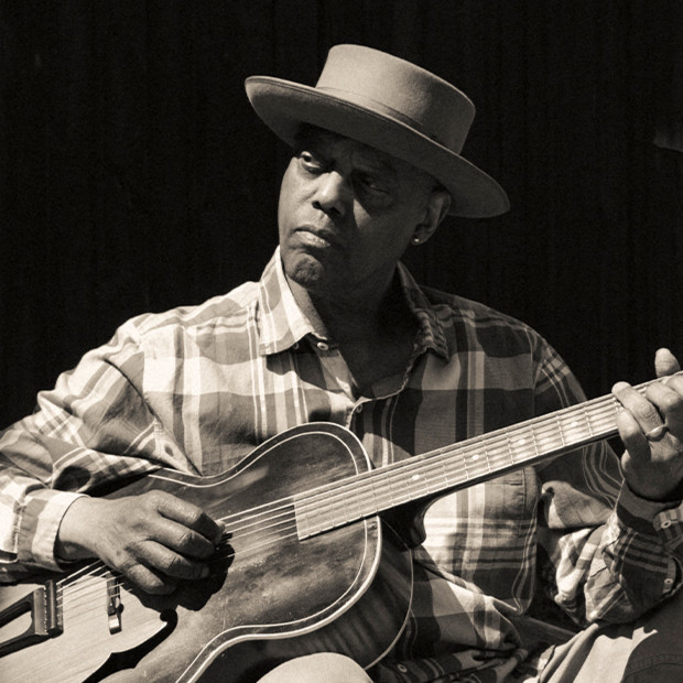 Eric Bibb